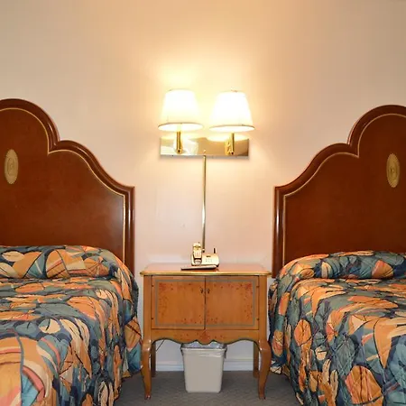 Travelers Inn Wilburton Room photo