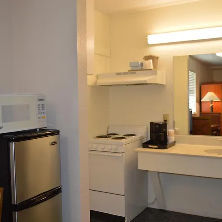 Travelers Inn Wilburton Room photo